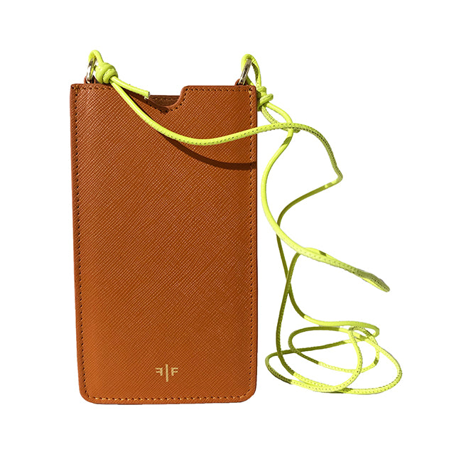 Phone case in textured leather, Tan